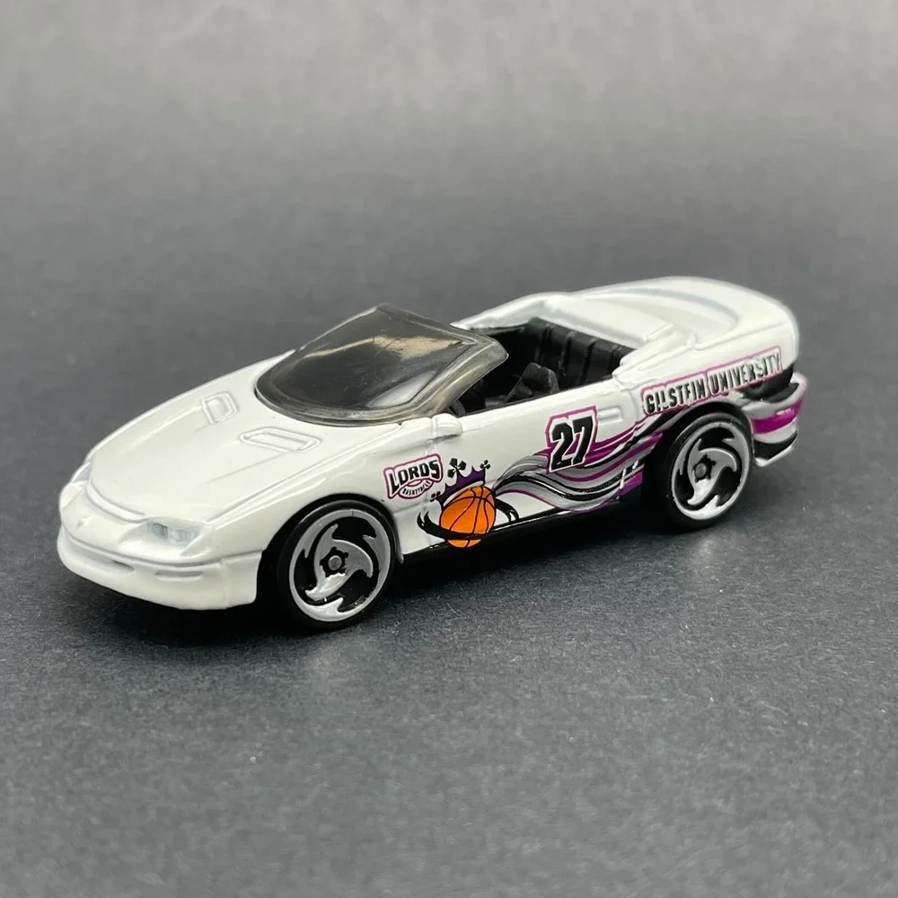 Hot Wheels 1995 '95 Chevy Camaro Convertible Gilstein University Basketball 1/64